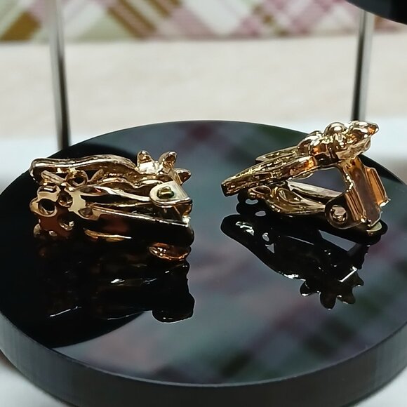 Vintage Fashion Costume Jewelry Metal Gold Tone Flower Clip-on Earrings #77W - Picture 6 of 6